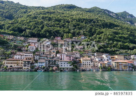 スイス　ルガーノ　ルガーノ 湖　ガンドリア　遊覧船からの眺め 86597835