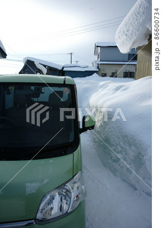 雪国の情景、とある農家の景色 雪国の情景、とある農家の景色 86600734