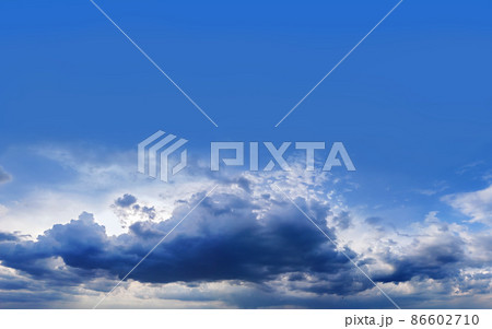 Blue sky with epic vivid clouds 86602710