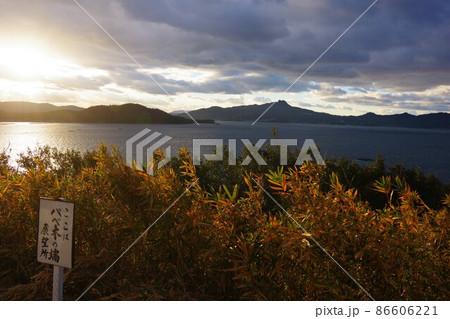 香川県さぬき市 バベ木の端展望所から五剣山(八栗山)方面を望む 香川県さぬき市 バベ木の端展望所から五剣山(八栗山)方面を望む 86606221