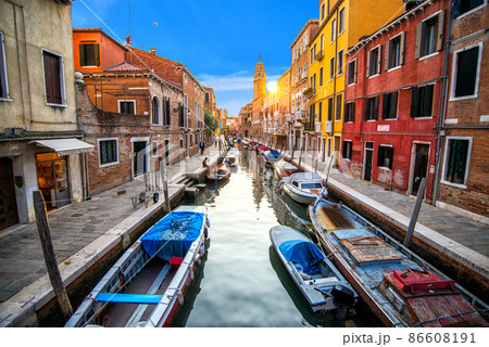 Venice cityscape, narrow water canal. Italy Venice cityscape, narrow water canal. Italy 86608191