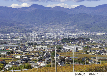 塩山周辺の眺望　山梨県甲州市 86614050