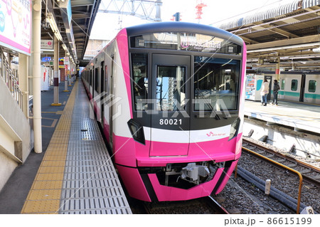 新京成線松戸駅停車中の80000形新型車両 松戸駅 千葉県松戸市松戸 新京成線松戸駅停車中の80000形新型車両 松戸駅 千葉県松戸市松戸 86615199