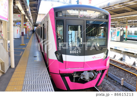 新京成線松戸駅停車中の80000形新型車両　松戸駅　千葉県松戸市松戸 86615213