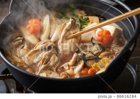 牡蠣の土手鍋 86616284