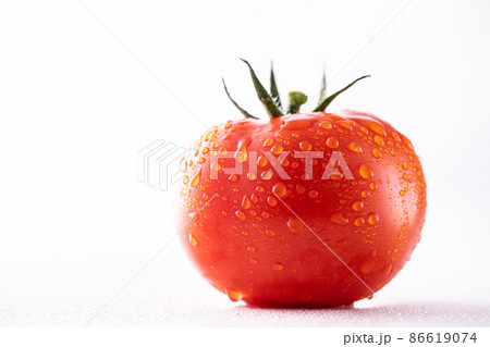 新鮮なトマト 新鮮なトマト 86619074