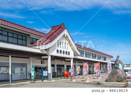 会津若松駅 駅舎 青空 会津若松駅 駅舎 青空 86619629