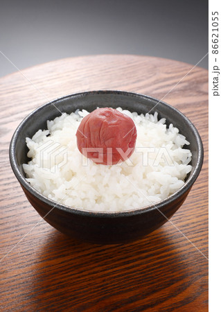 梅干しとご飯 86621055