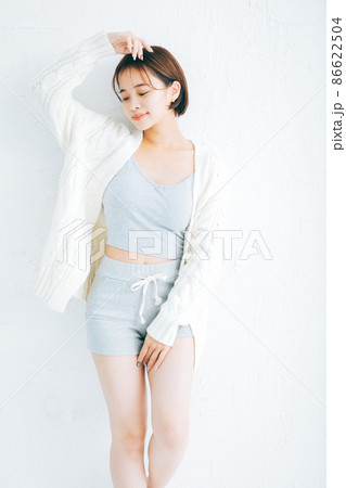 若い女性のスキンケア、ダイエットイメージ 86622504