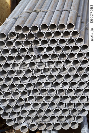 Metal profile pipe of round section in packs 86627663