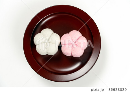 金沢の正月菓子の福梅 86628029