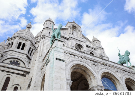 フランス・パリのサクレ・クール寺院 86631782