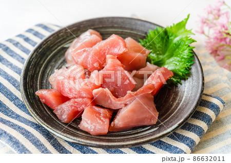 マグロの刺し身 86632011