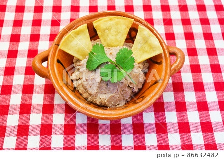 フリホーレス・レフリートス（メキシコ料理） 86632482