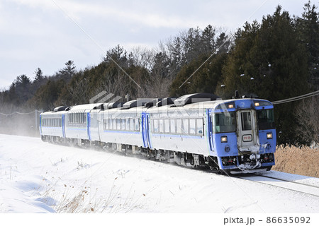 石北本線　美幌－西女満別　JR北海道　キハ183系（苗穂）　オホーツク　特急 86635092