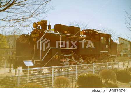 公園に静態保存されている蒸気機関車 公園に静態保存されている蒸気機関車 86636744