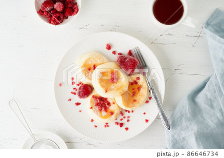 Fluffy japanese pancake, thick souffle. Trendy food. Delicious Breakfast 86646734