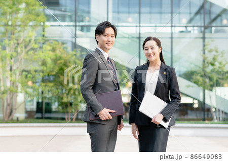 若い弁護士　撮影協力：LINK FOREST 86649083