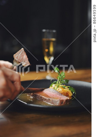 ディナー　ローストビーフ 86649599