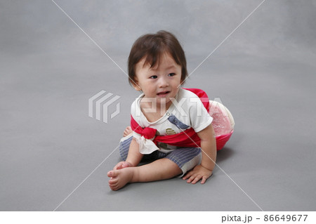一升餅を背負う子供 一升餅を背負う子供 86649677