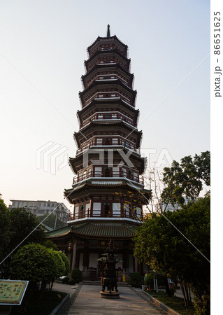 中国　広州市の六榕寺の六榕花塔 86651625