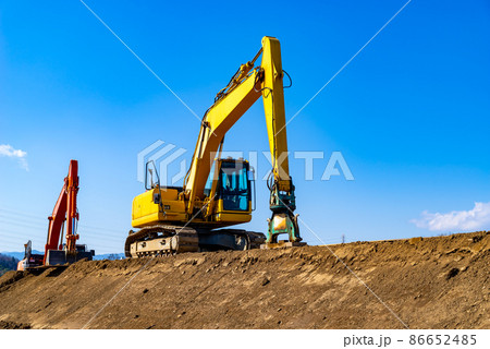 河川敷の築堤工事 治水対策の堤防整備 都幾川 2022.02 e-2 高彩度 河川敷の築堤工事 治水対策の堤防整備 都幾川 2022.02 e-2 高彩度 86652485