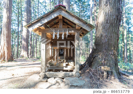久須美山の山頂にある神社(奥武蔵) 久須美山の山頂にある神社(奥武蔵) 86653779