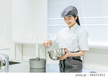 パティシエ・製菓衛生師 86653952