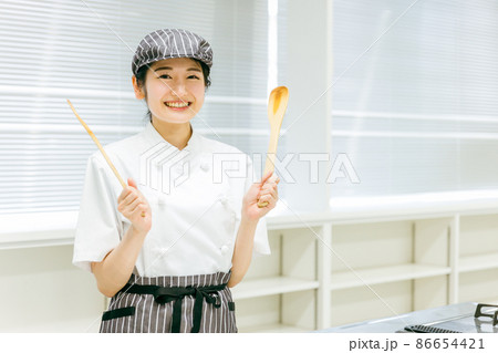 調理師・製菓師・パティシエのイメージ(調理器具) 調理師・製菓師・パティシエのイメージ(調理器具) 86654421