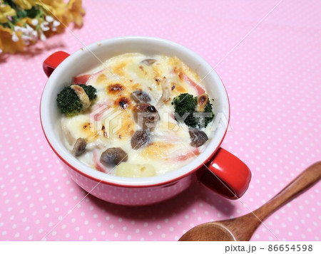 しめじとベーコンのおいしいポテトグラタン しめじとベーコンのおいしいポテトグラタン 86654598