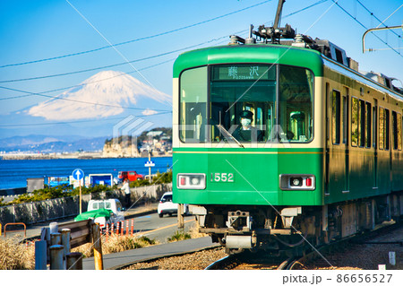 江ノ電と富士山 江ノ電と富士山 86656527