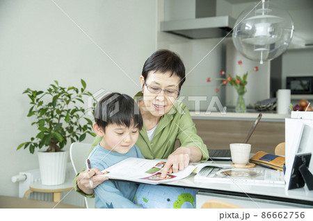 シニアのライフスタイル 86662756