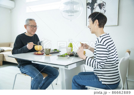 シニアのライフスタイル シニアのライフスタイル 86662889