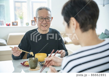 シニアのライフスタイル シニアのライフスタイル 86662891