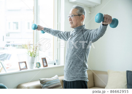 シニアのライフスタイル 86662955