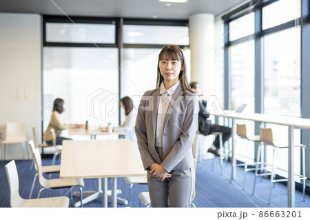 ビジネスウーマン 86663201