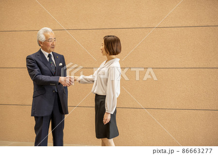 事業承継 86663277