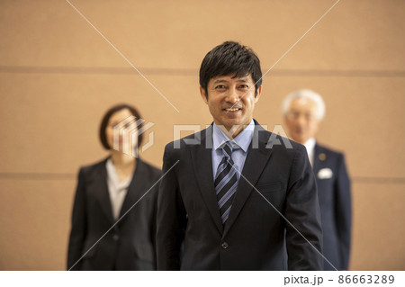 事業承継 86663289