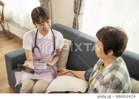 訪問診療 86663424