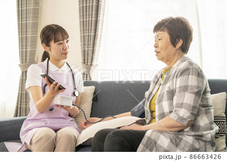 訪問診療 86663426