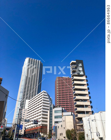 東京市ヶ谷・林立するタワーマンション 86664963