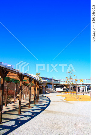 岡崎市、JR岡崎駅前広場の風景 岡崎市、JR岡崎駅前広場の風景 86666018