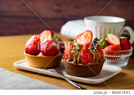 苺　タルト　カフェ 86667691