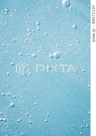 Transparent gel texture. Texture of oil serum with bubbles. Moisturizing beauty product for skincare. Lotion for body care. 86673197