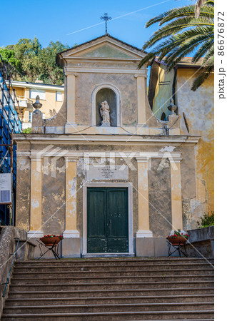 Little church in Moneglia Little church in Moneglia 86676872