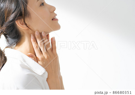 ビューティ ナチュラル 女性 横顔 ビューティ ナチュラル 女性 横顔 86680351