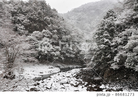 冬の別府峡　別府渓谷 86681273