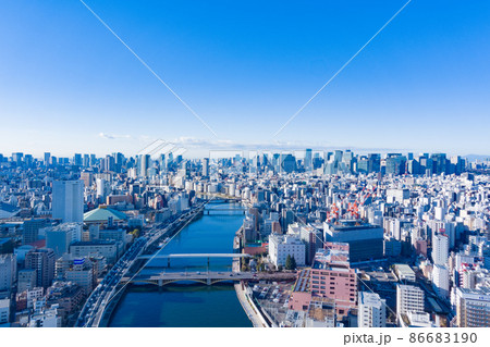 隅田川と街並み空撮 86683190