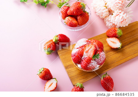 イチゴタルト　ブッフェ 86684535
