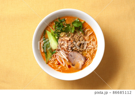ピリ辛ラーメン 86685112